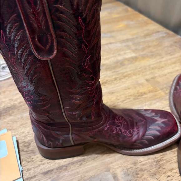 Cinch Women's Red Leather Western Boots - Picture 5 of 8